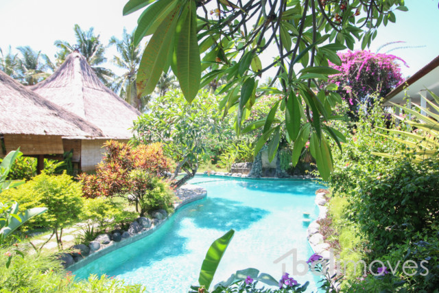 Seven Bedrooms Villa For Sale B1221 21